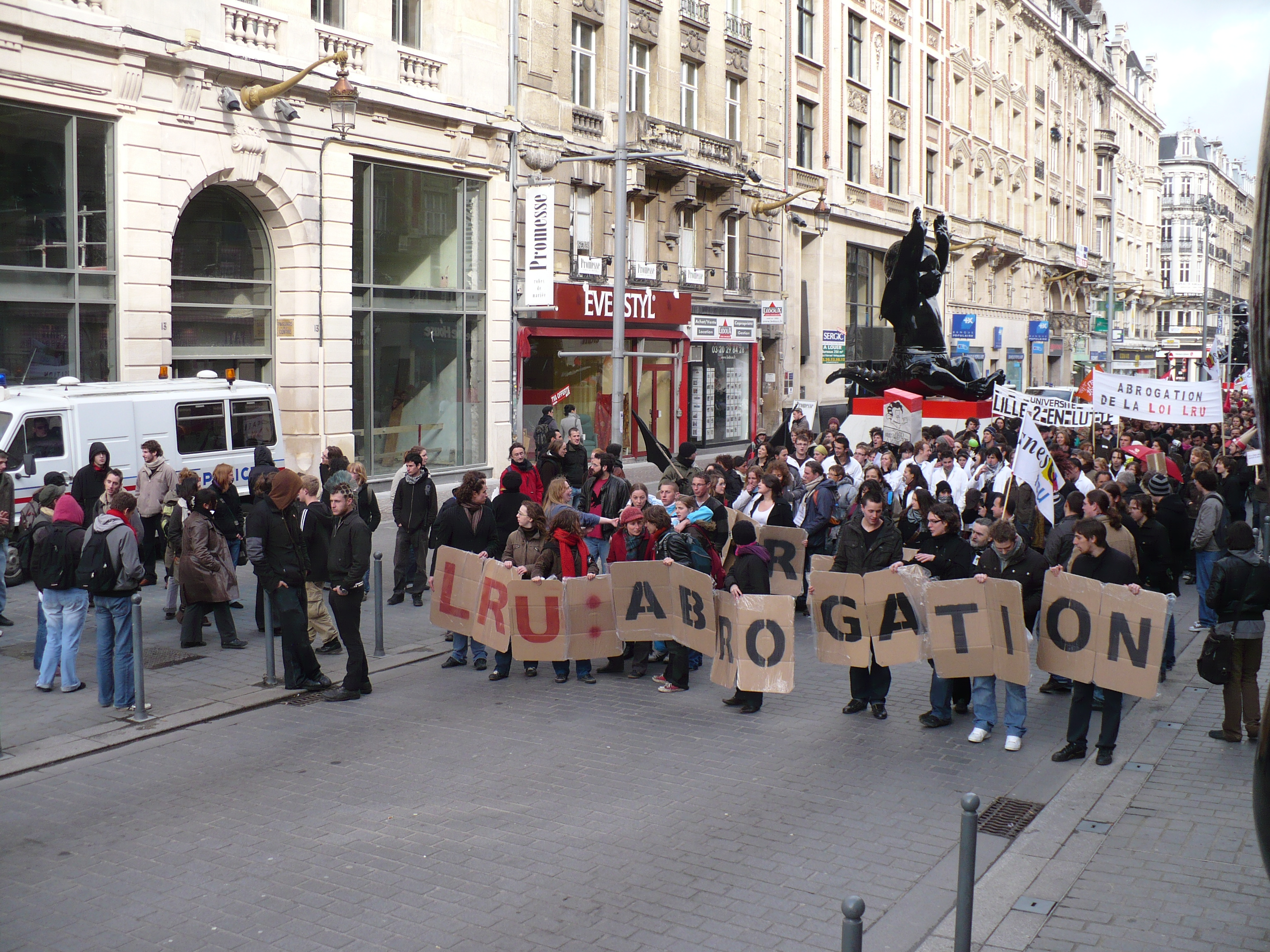 090324manifsourds04.jpg