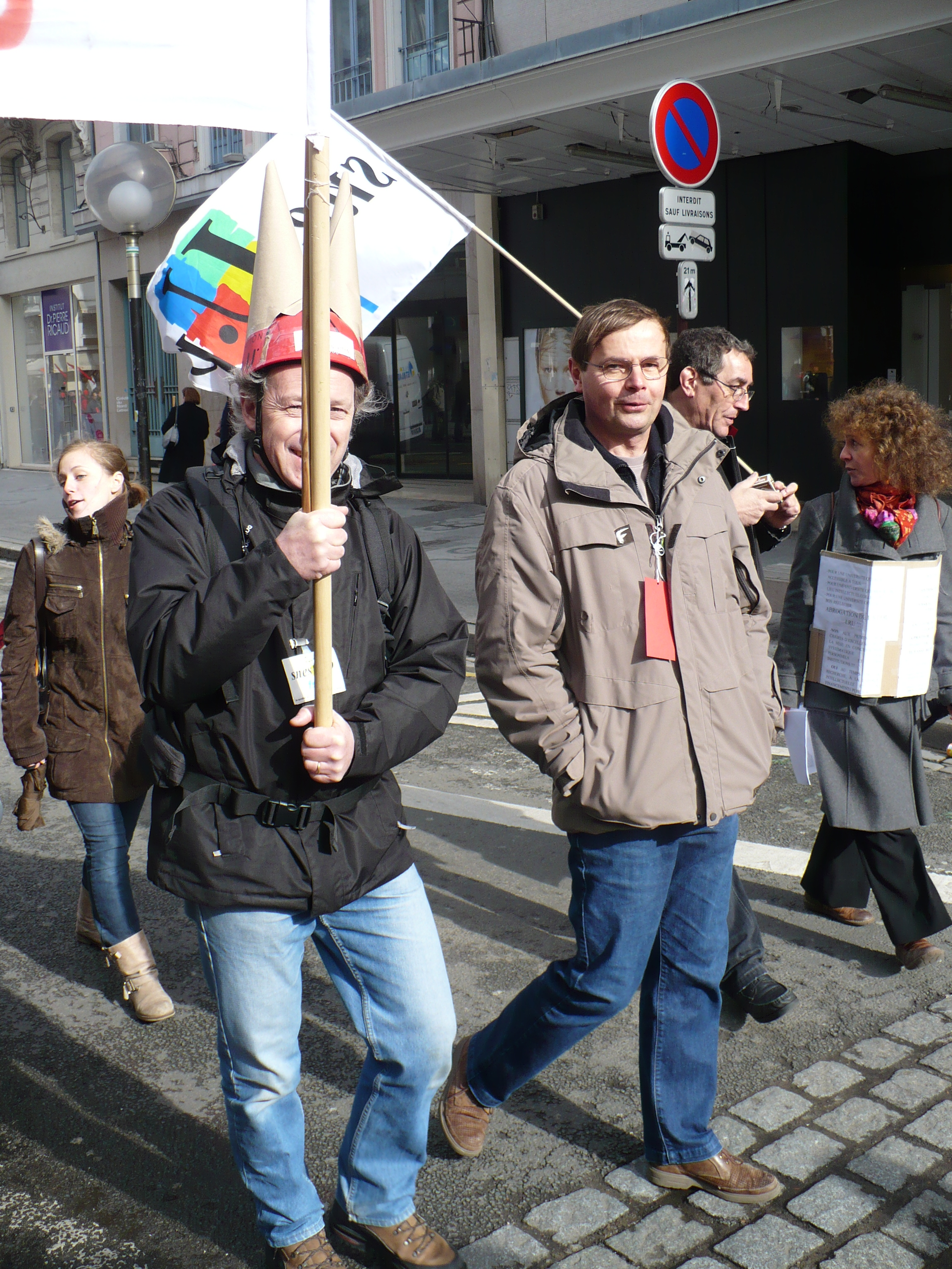 090324manifsourds25.jpg