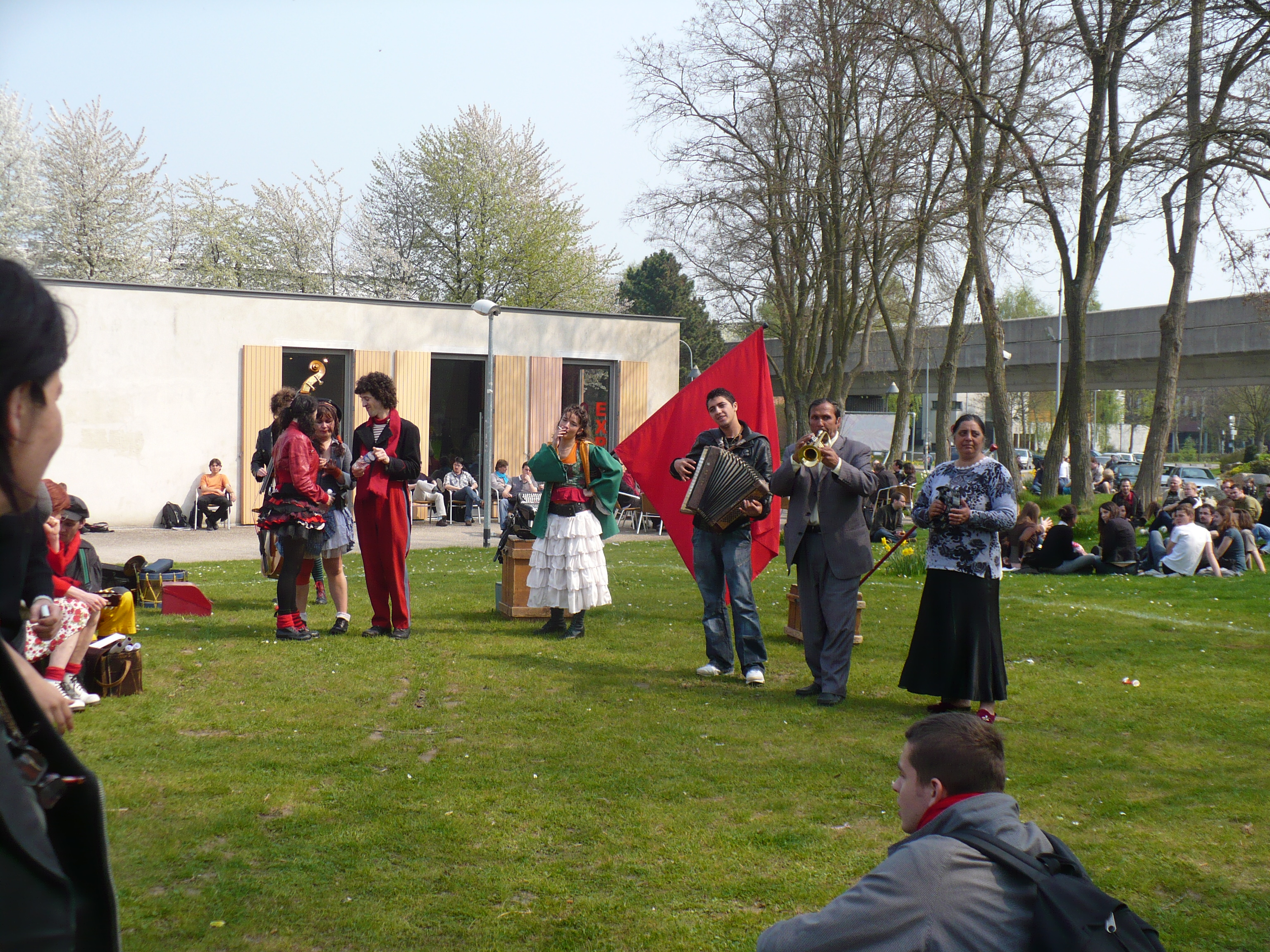 090414fetonslafac13.jpg