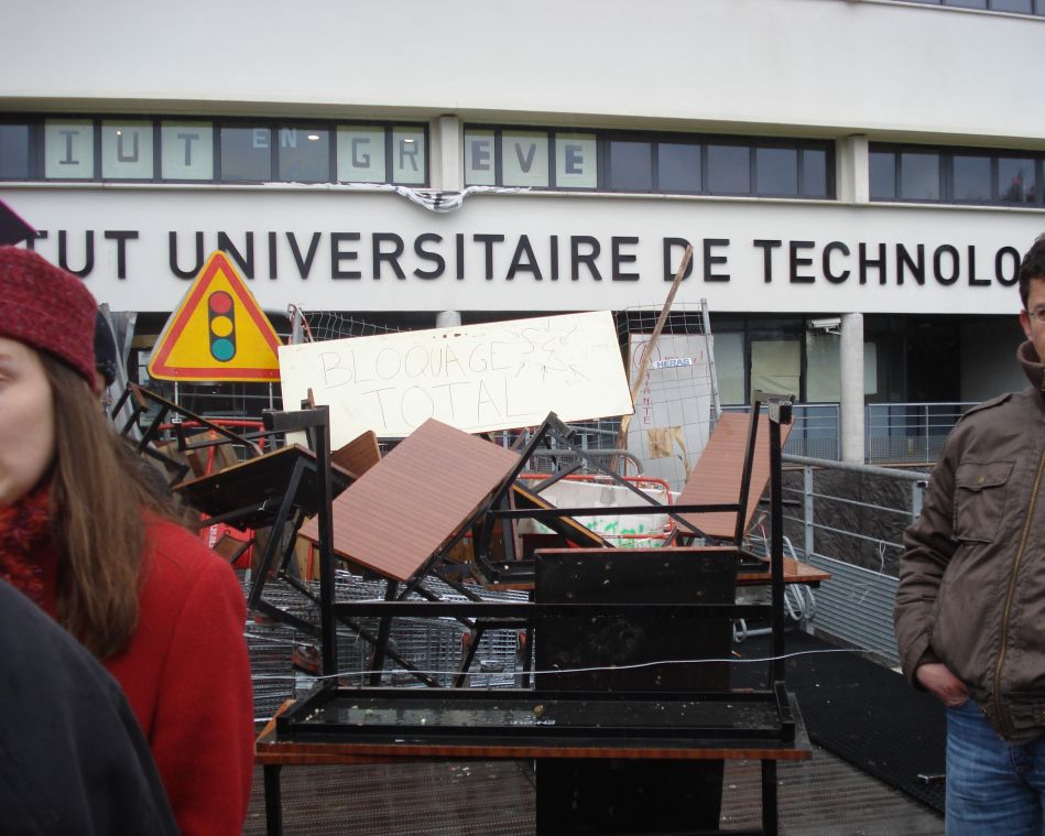 BlocageIUT 20090324 .jpg